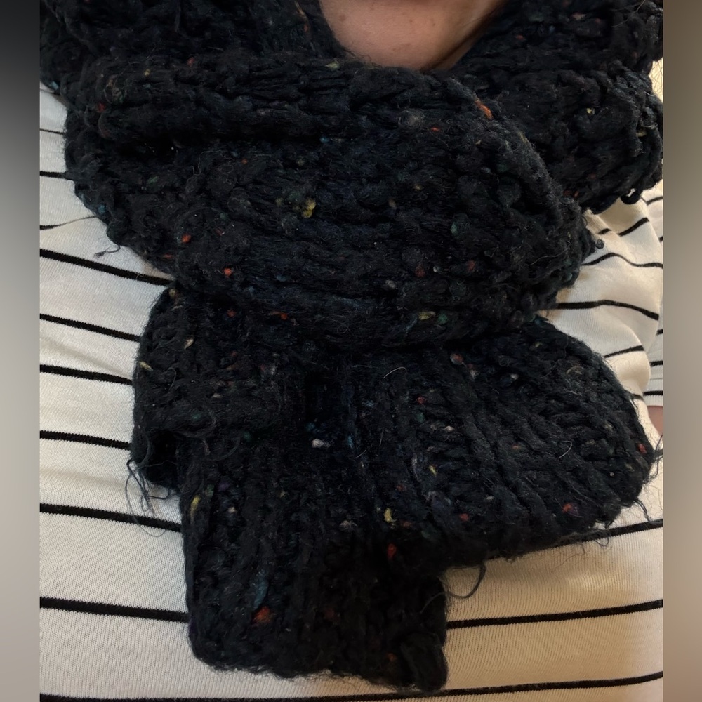 Chunky Knit Blue Scarf with Colorful Sprincles
